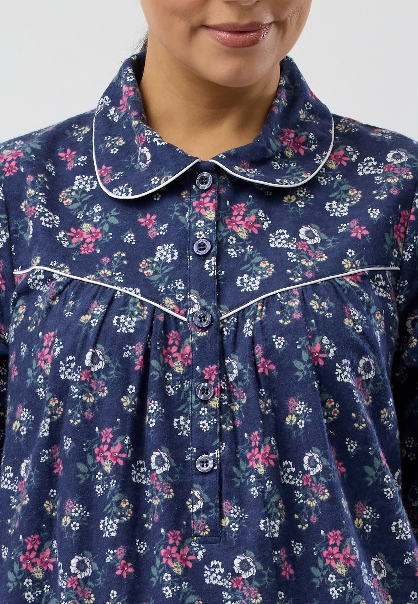 Schrank Long Cotton Flannelette Nightie in Navy SK612C5