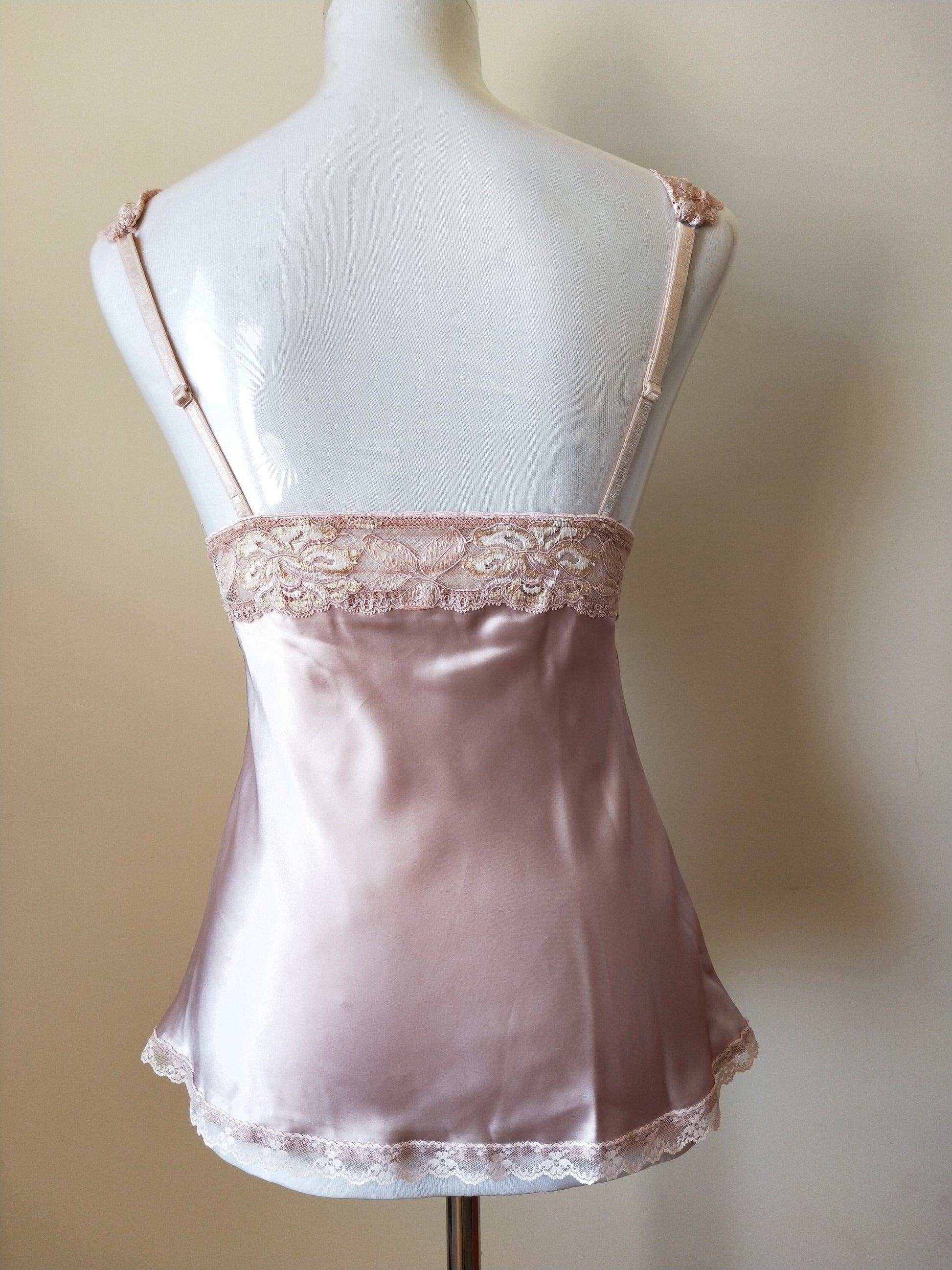 Sally Jones Australian made Lingerie | Hand made lingerie Australia | Australian designer lingerie Sally Jones | Lingerie made in Australia