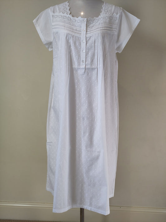 French Country White Hailspot Cotton Nightie FCD110