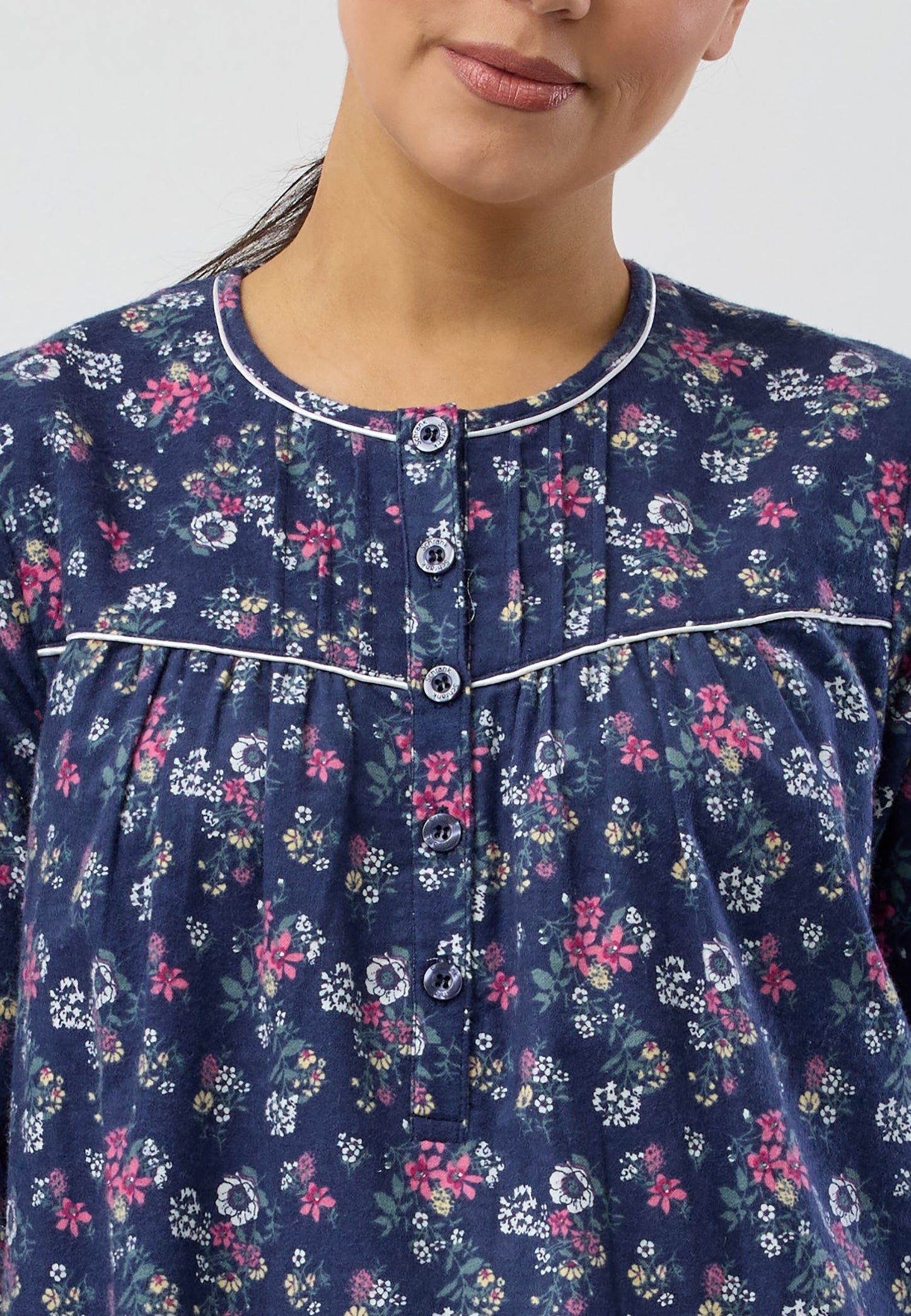 Schrank Mid Length Cotton Flannelette Nightie in Navy SK611C5
